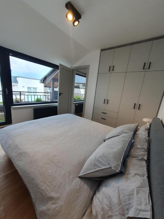 Modern Top Floor Loft With Balcony ブダペスト エクステリア 写真