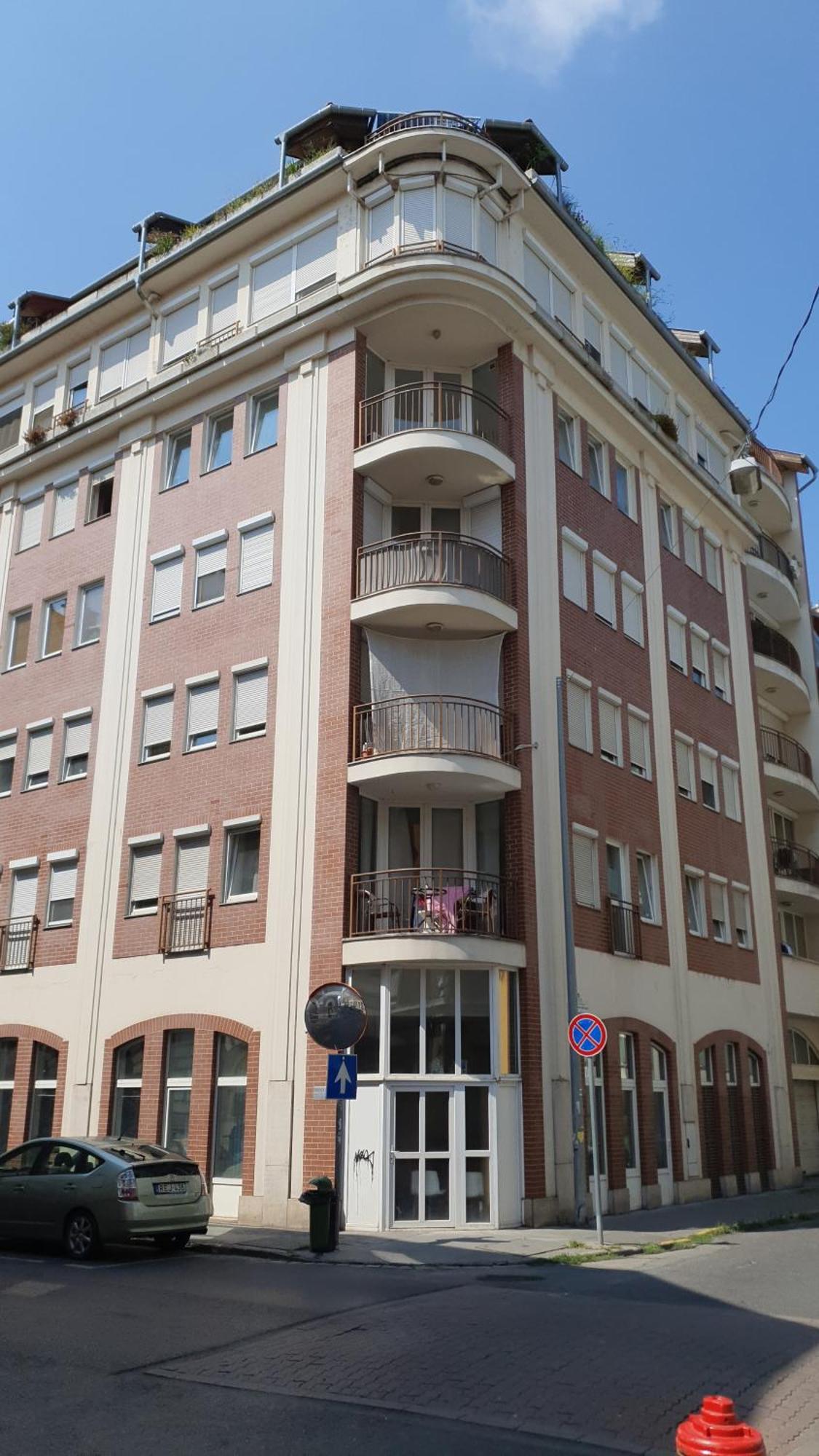 Modern Top Floor Loft With Balcony ブダペスト エクステリア 写真